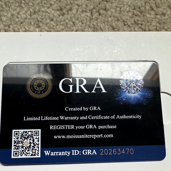 Moissanite Necklace - Picture 4 of 10